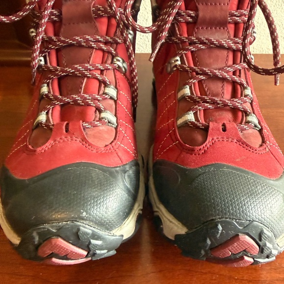 Women's Red Athletic Hiking Shoes - Picture 5 of 8